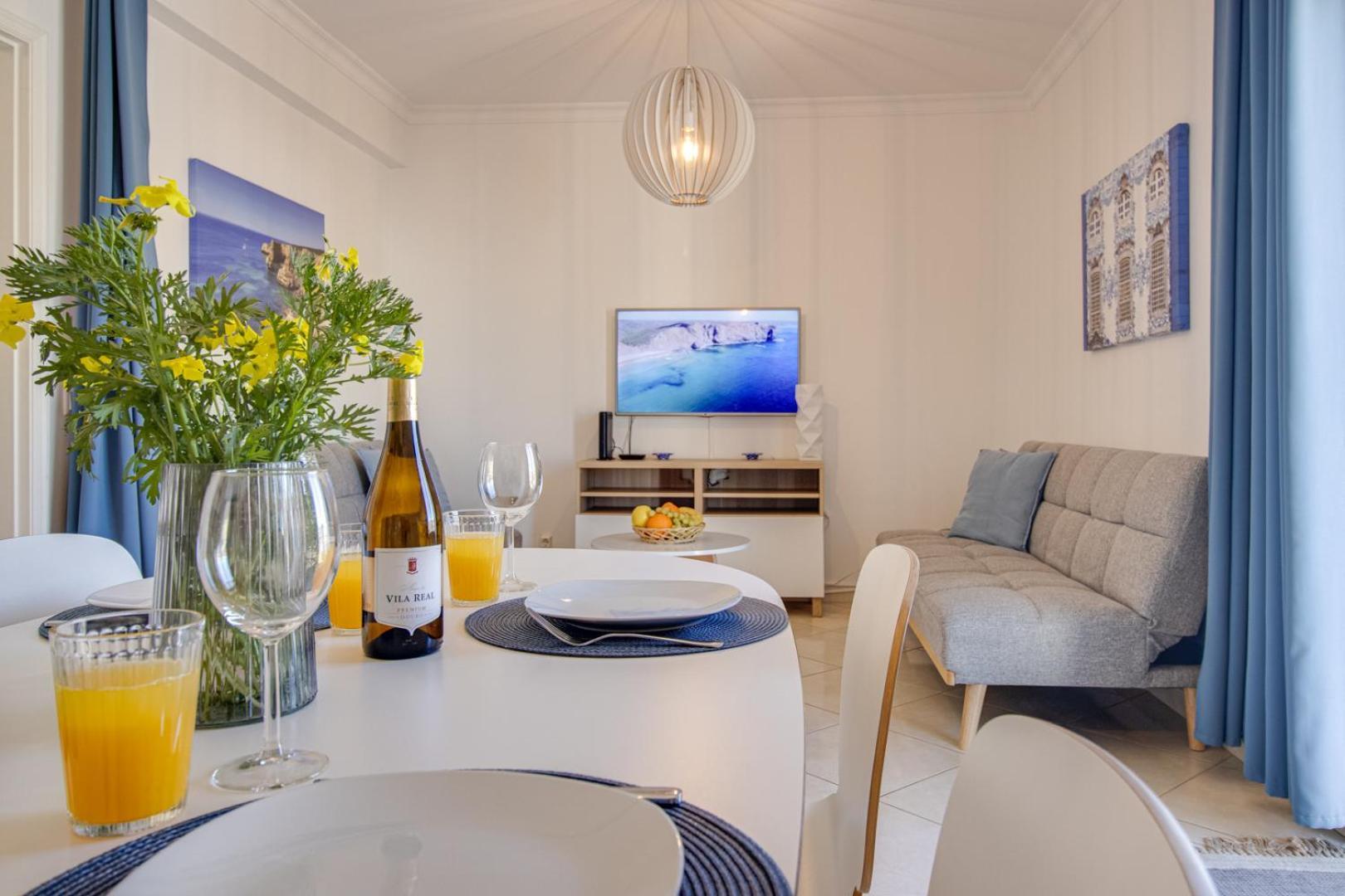 Old Town 2Br 50M Ocean W/ Ac Wi-Fi Parking Terrace Lägenhet Albufeira Exteriör bild